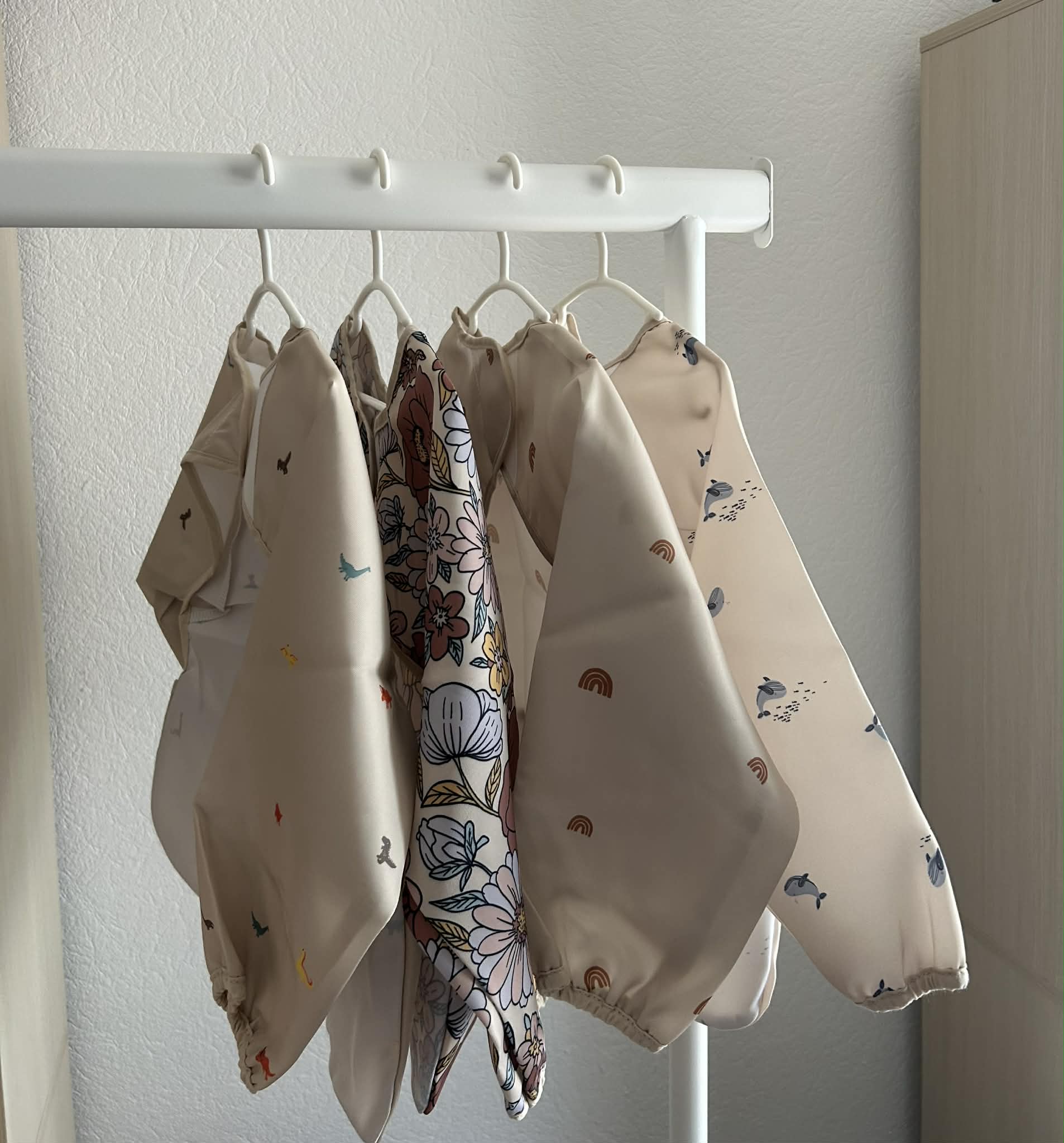 Bavoirs à manche longue